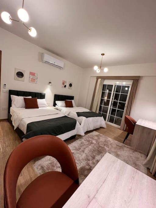 Apartment White Palace Served 32