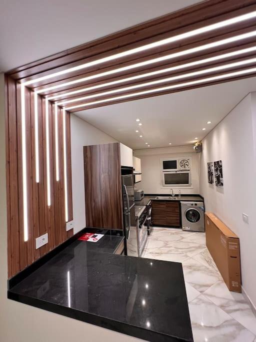 Apartment White Palace Served 32
