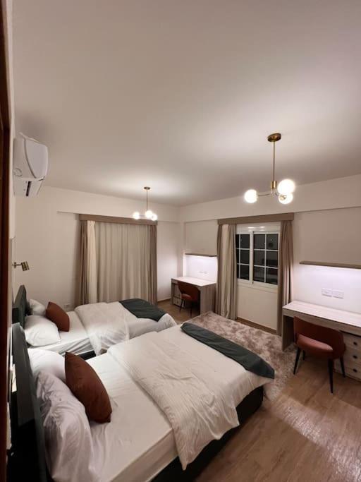 Apartment White Palace Served 32